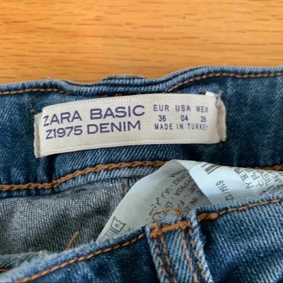 ZARA JEANS SIZE 4 US - Picture 4 of 4